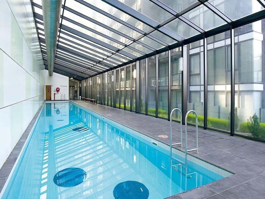 3 Bedroom Apartment In Southbank Melbourne City Exterior foto